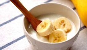 Maska bananowa dla blasku i skóry pozbawionej zmarszczek